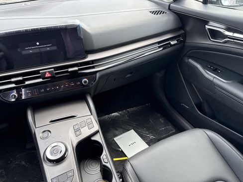 New 2026 Kia Sportage SX Prestige image 11
