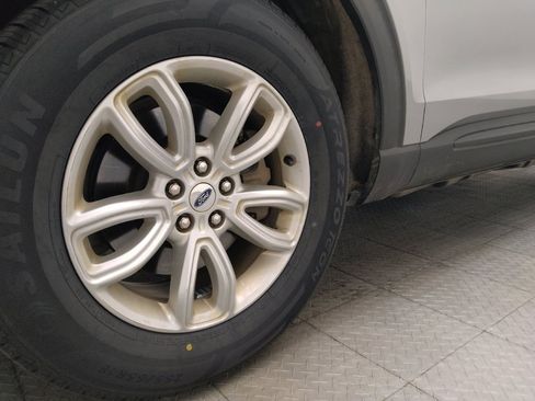 Used 2021 Ford Explorer 2WD image 31