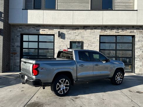 Used 2024 Chevrolet Colorado Z71 w/ Z71 Convenience Package 2 image 3