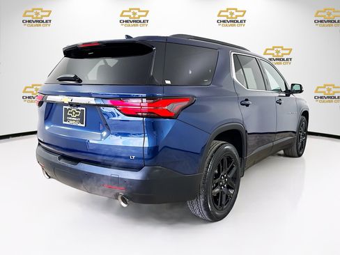 Used 2023 Chevrolet Traverse LT FWD image 8