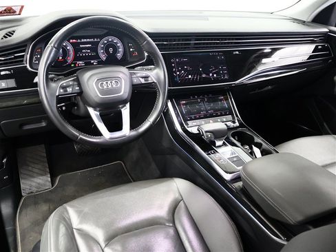 Used 2019 Audi Q8 Premium Plus w/ Premium Plus AWD/4WD image 8