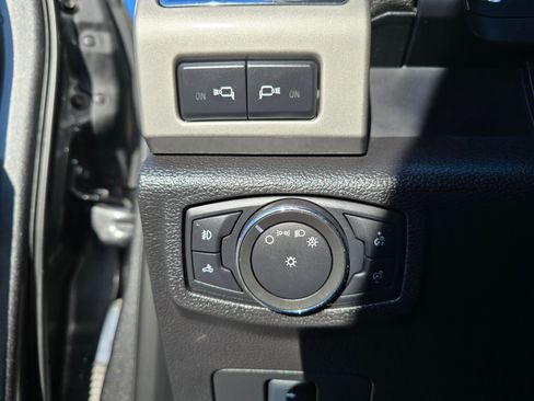 Used 2017 Ford F250 Lariat w/ Lariat Value Package image 25