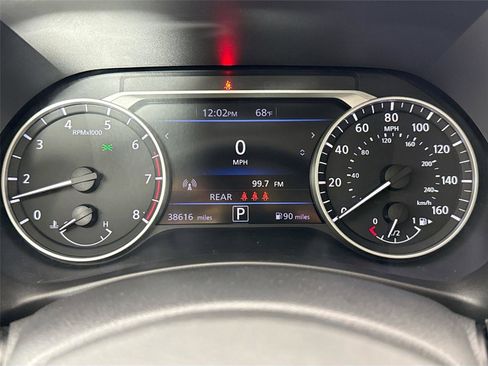 Used 2024 Nissan Sentra SV FWD image 18