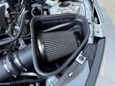 Used 2017 Chevrolet Camaro SS RWD image 14