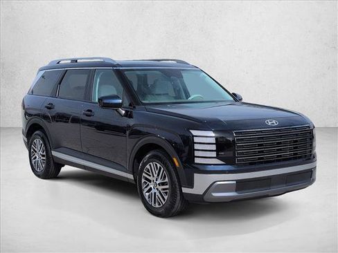 Used 2026 Hyundai Palisade SEL FWD image 3