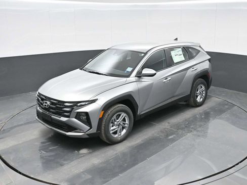 New 2026 Hyundai Tucson SE image 24