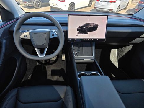 Used 2026 Tesla Model Y 2WD image 16