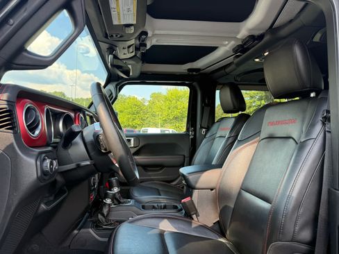 Used 2022 Jeep Wrangler Rubicon w/ LED Lighting Group AWD/4WD image 24