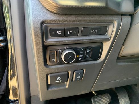 Used 2024 Ford F150 Platinum AWD/4WD image 26