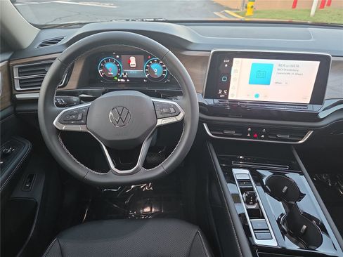 New 2026 Volkswagen Atlas SE image 17