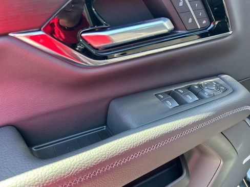 New 2026 GMC Yukon Denali AWD/4WD image 33