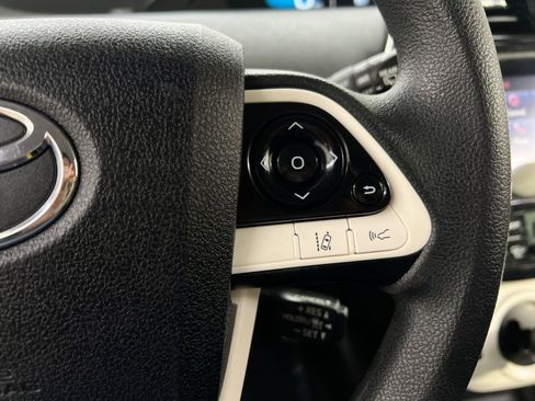 Used 2017 Toyota Prius Two image 36