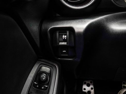 Used 2023 Toyota GR86 Premium image 27