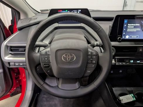 Used 2025 Toyota Prius LE image 16