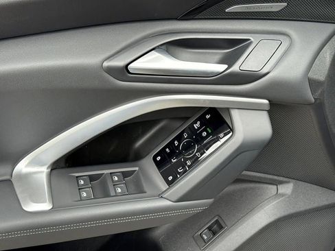 Certified 2025 Audi Q5 Premium Plus w/ Premium Plus image 17