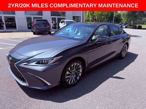 Used 2024 Lexus ES 350 w/ Technology Package FWD image 3