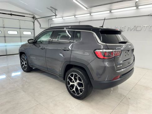 Used 2024 Jeep Compass Limited AWD/4WD image 8
