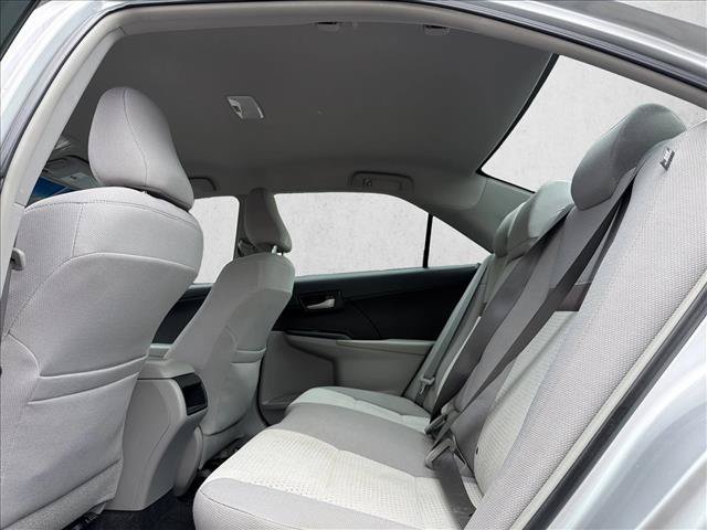Used 2014 Toyota Camry LE FWD image 23