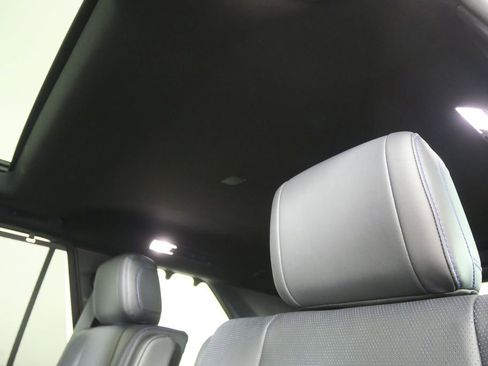 Used 2025 Toyota Sequoia Platinum image 17