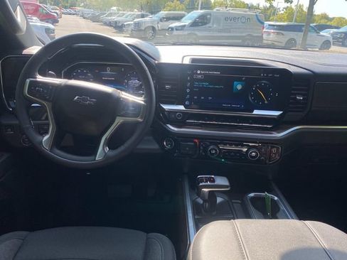 Used 2025 Chevrolet Silverado 1500 RST AWD/4WD image 8