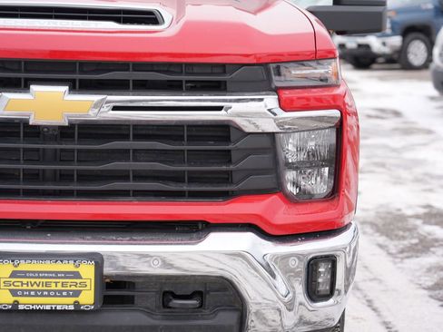 Used 2025 Chevrolet Silverado 3500 LT w/ All Star Edition image 9