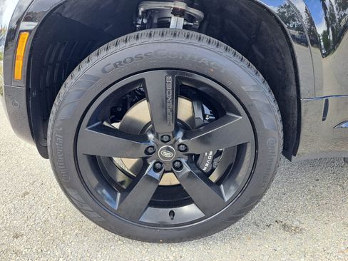 New 2025 Land Rover Defender 130 V8 image 8