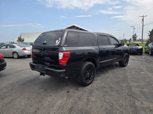 Used 2019 Nissan Titan SV w/ SV Convenience Package AWD/4WD image 13