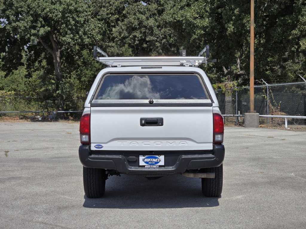 Used 2022 Toyota Tacoma SR RWD image 6
