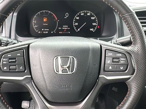 Used 2025 Honda Ridgeline TrailSport image 11