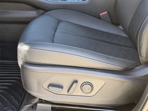 New 2026 Kia Sorento S w/ S Panoramic Sunroof Package image 17