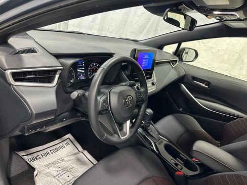Used 2025 Toyota Corolla SE image 15