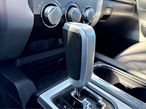 Used 2017 Toyota Tundra SR5 w/ SR5 Upgrade Package image 16