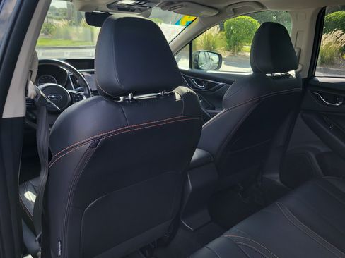 Used 2019 Subaru Crosstrek 2.0i Limited w/ Moonroof Package w/Navigation AWD/4WD image 13