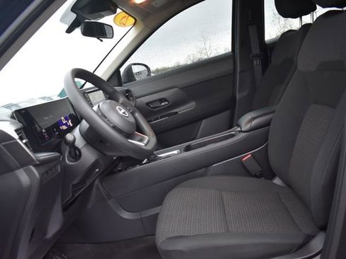 Used 2025 Nissan Kicks S AWD/4WD image 20