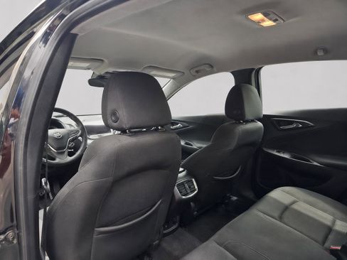 Used 2020 Chevrolet Malibu LT FWD image 16