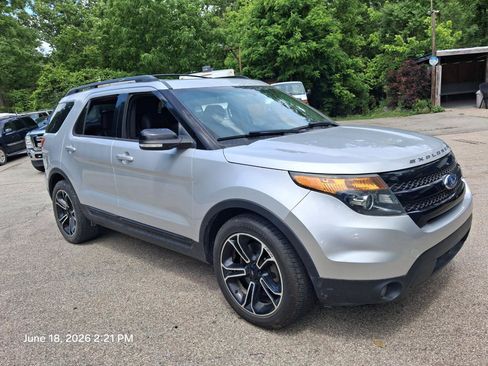 Used 2015 Ford Explorer Sport w/ Equipment Group 401A AWD/4WD image 7