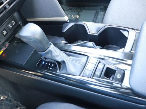 Used 2025 Toyota Camry LE image 18