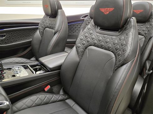 Used 2020 Bentley Continental GT image 27