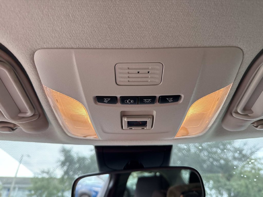 Used 2021 Toyota Corolla LE FWD image 39