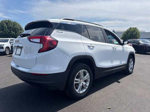 Used 2023 GMC Terrain SLE w/ Driver Convenience Package FWD image 7