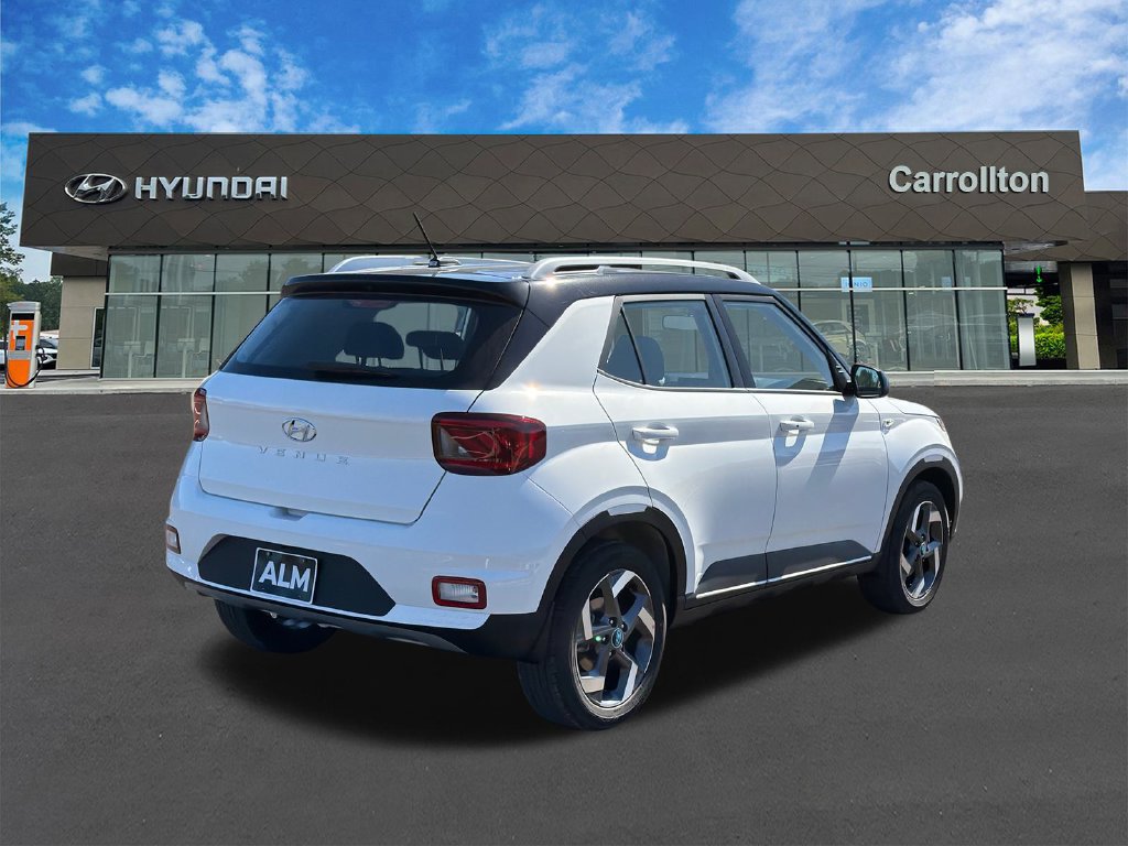 New 2026 Hyundai Venue SEL FWD image 6