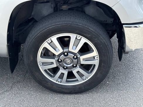 Used 2014 Toyota Tundra SR5 AWD/4WD image 7