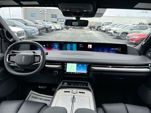 New 2025 Lincoln Navigator L Reserve w/ Jet Appearance Package image 6
