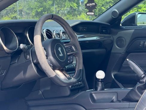 Used 2019 Ford Mustang Shelby GT350 w/ Technology Package RWD image 37