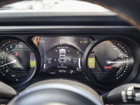 Used 2024 Jeep Wrangler Unlimited Sahara AWD/4WD image 23