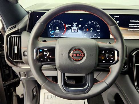 Used 2025 Nissan Armada PRO-4X AWD/4WD image 12