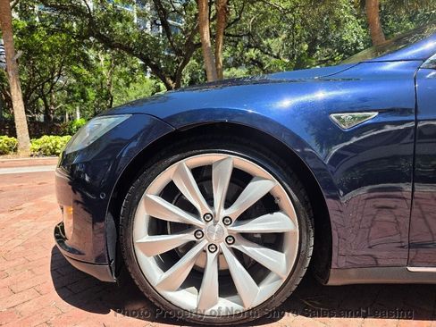 Used 2015 Tesla Model S 85D AWD/4WD image 28
