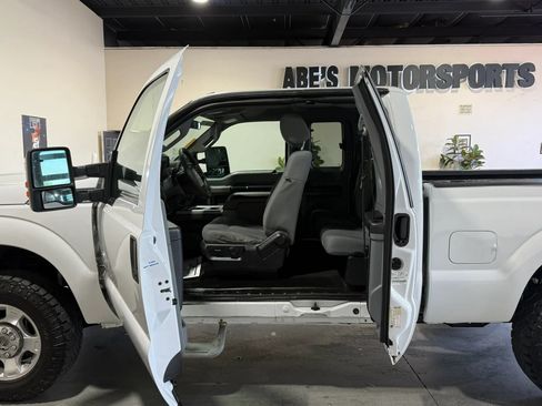 Used 2016 Ford F250 XLT AWD/4WD image 14