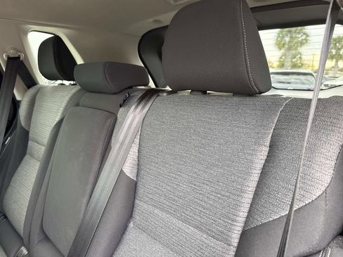 Used 2023 Nissan Rogue SV image 15