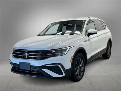 Certified 2022 Volkswagen Tiguan SE